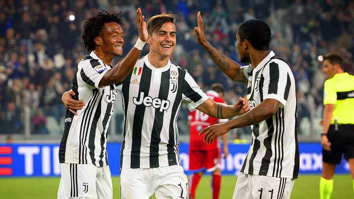 cuadrado dybala douglas costa esultanza juventus ottobre 2017