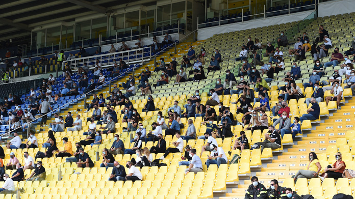 Pubblico tifosi Tardini