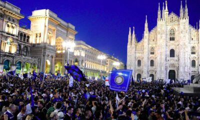 Tifosi Inter piazza Duomo