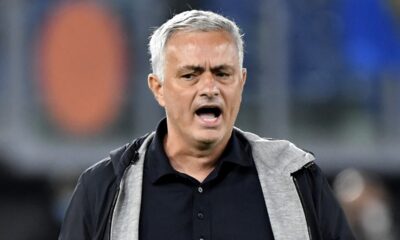 Mourinho AS02808 1