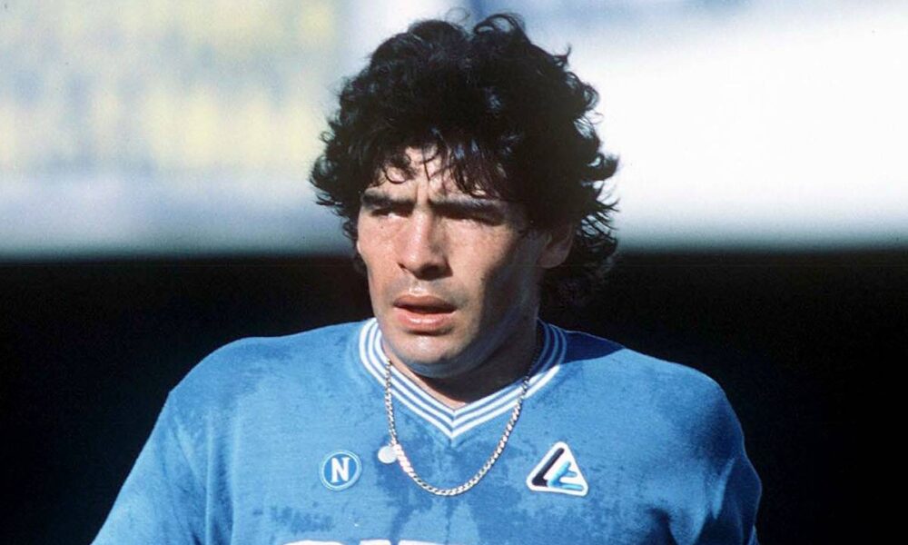 Napoli, hackean perfil de Facebook de Maradona