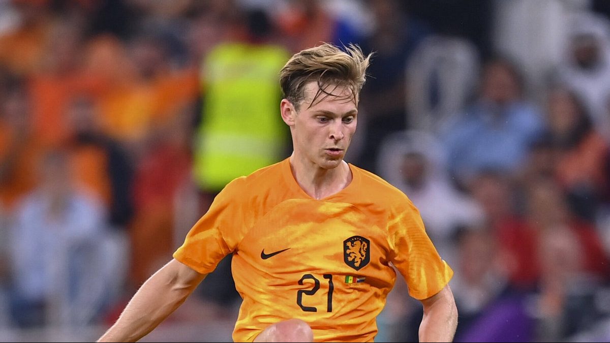 Olanda, niente Europei per De Jong? Van Gaal: «Se non potrà giocare ai gironi…»