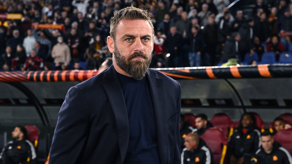 Calciomercato Roma, la JUVENTUS ha offerto QUESTO GIOCATORE alla squadra di DE ROSSI: la situazione