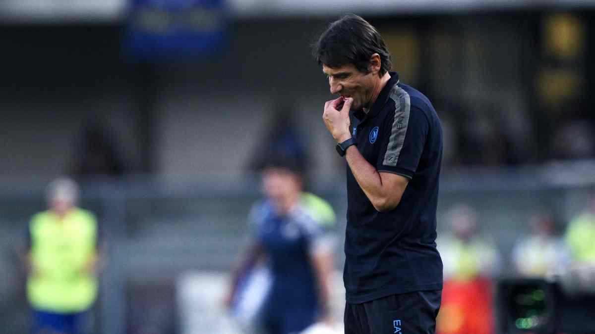 Napoli, Conte CAMBIA tutto contro la Juve: pronto un NUOVO modulo!