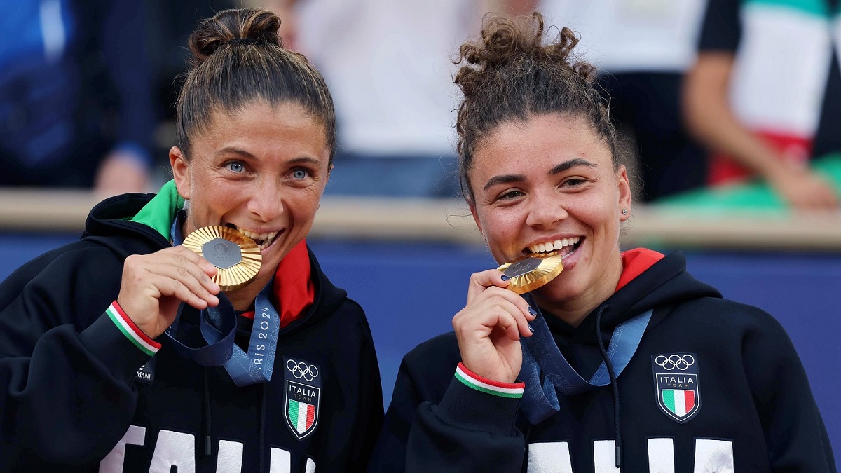 Errani e Paolini oro nel doppio: i COMPLIMENTI dell’Inter sui social: «STORIA!»