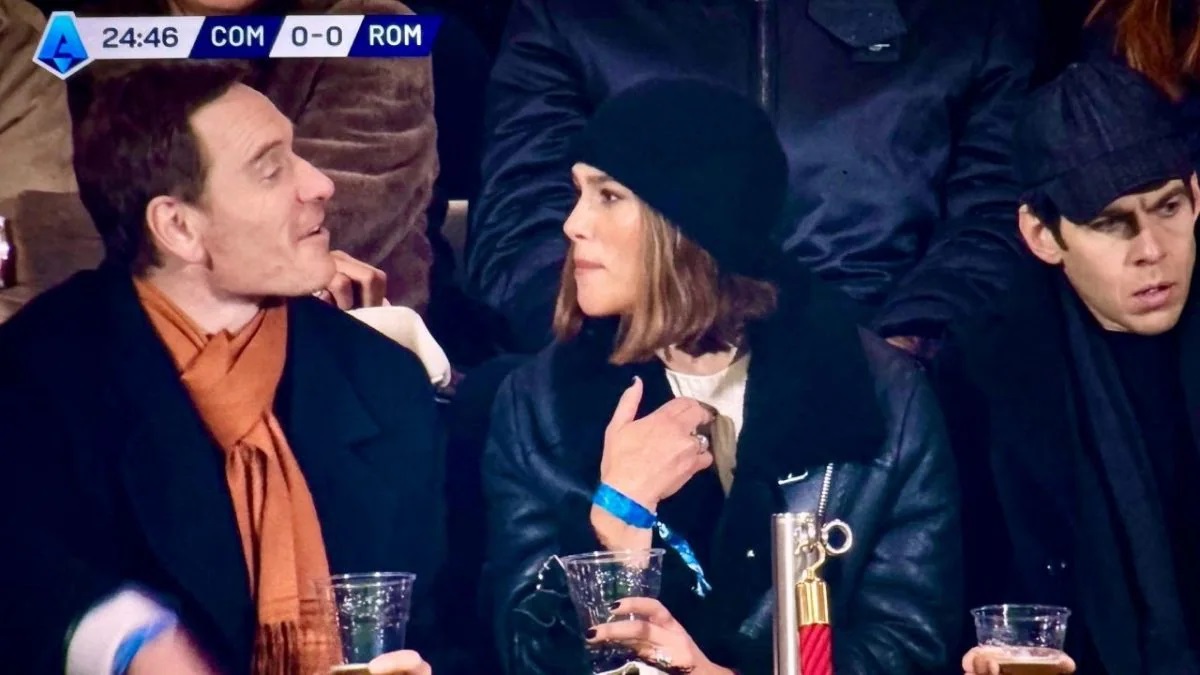 Il Como batte la Roma, in tribuna festeggiano: Adrien Brody Michael Fassbender e Keira Knightley – VIDEO