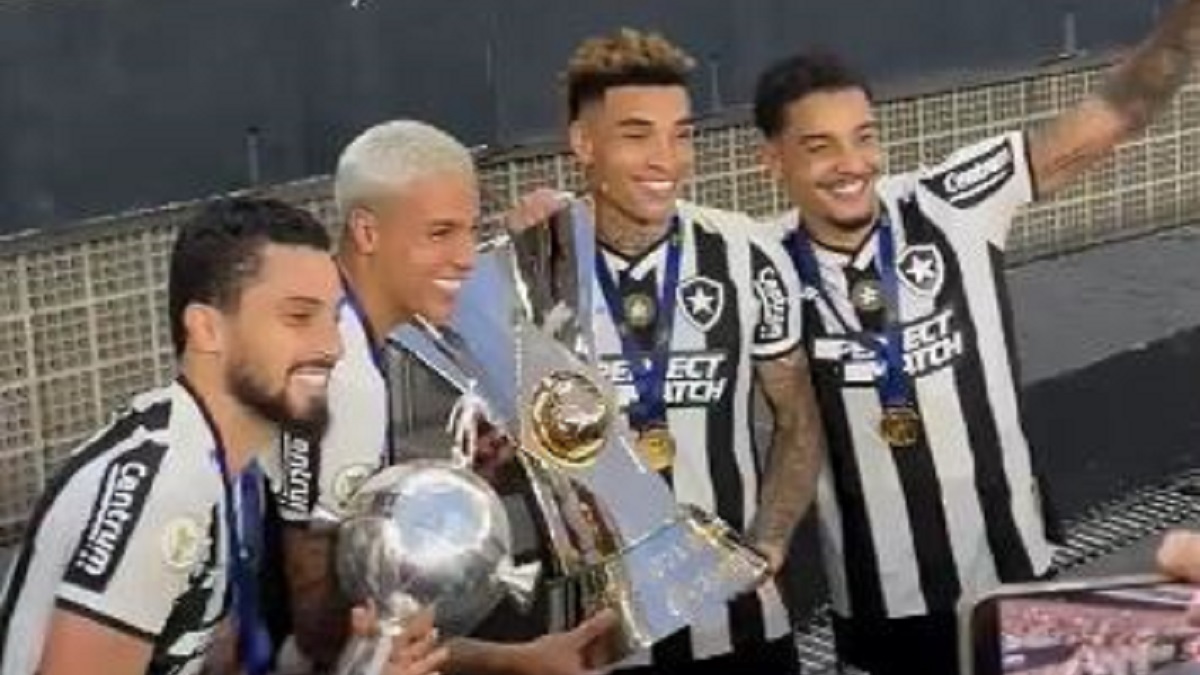 Brasile, il Botafogo campione, dopo la Libertadores ecco il Brasileirao: decisiva la vittoria contro il San Paolo – VIDEO