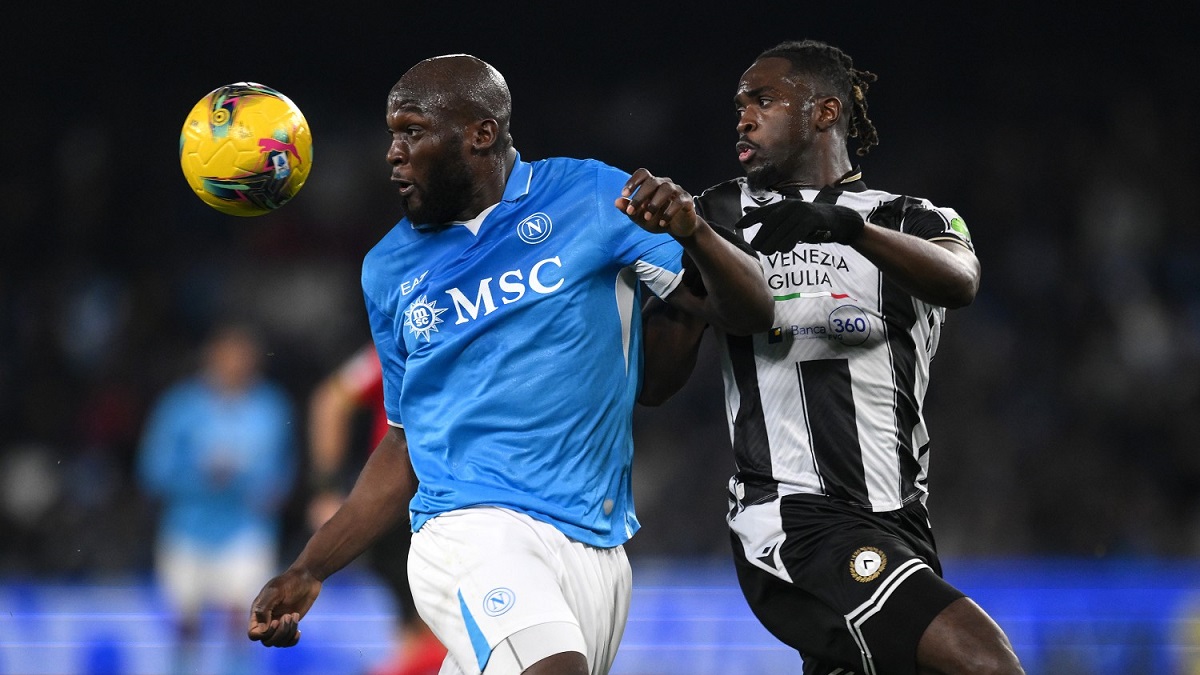 Napoli, assist all’Inter: contro l’Udinese i partenopei steccano, in avanti Lukaku non si vede nella morsa dei difensori friulani. Le pagelle