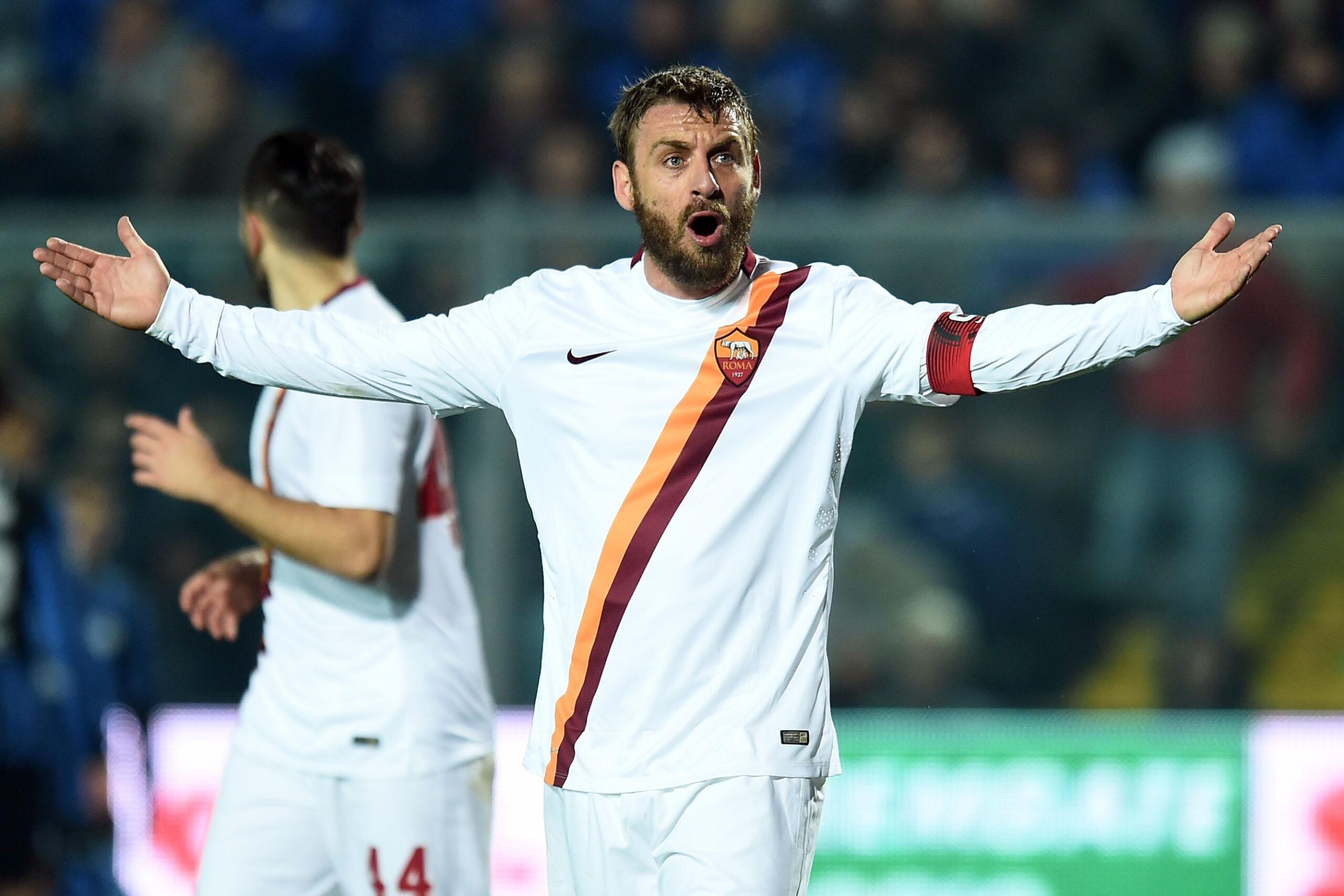 de rossi arrabbiato roma away novembre 2014 ifa scaled