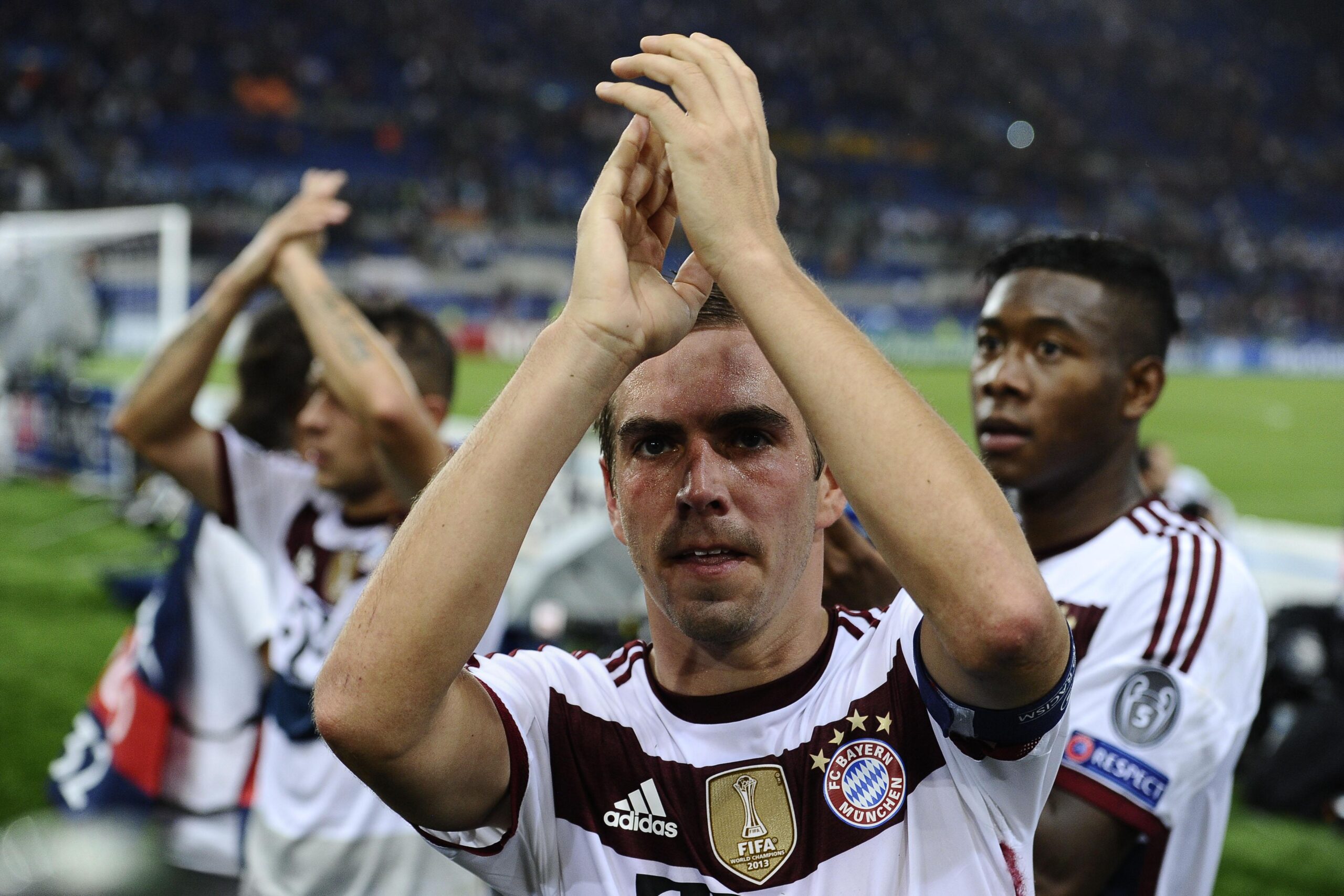 lahm esulta bayern monaco away champions league ottobre 2014 ifa scaled