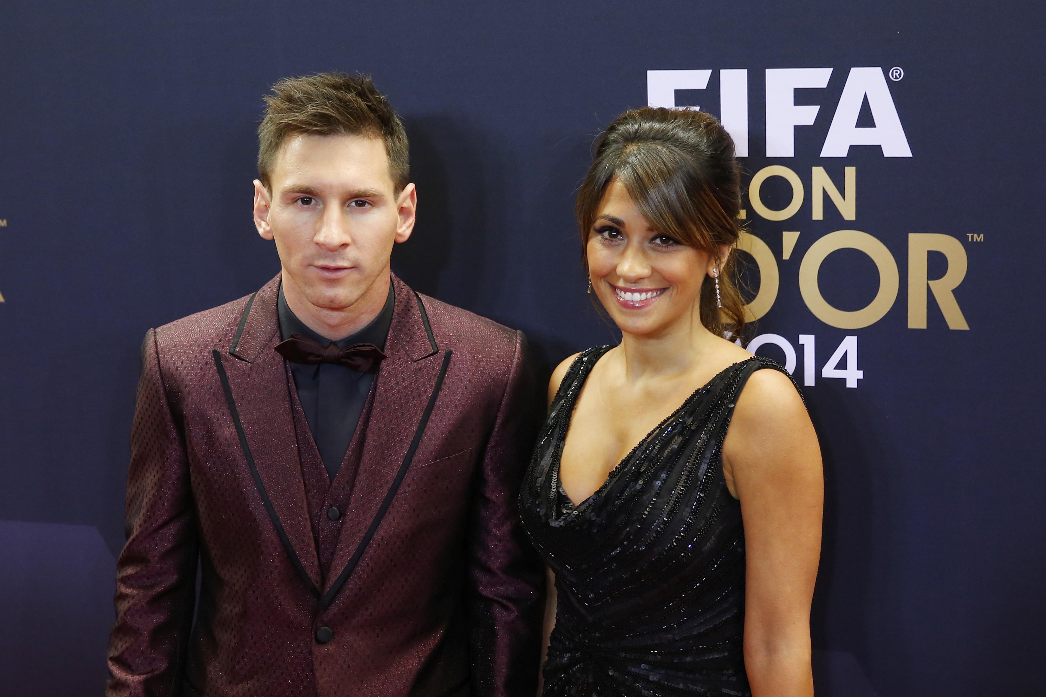 messi antonella roccuzzo gennaio 2015 ifa