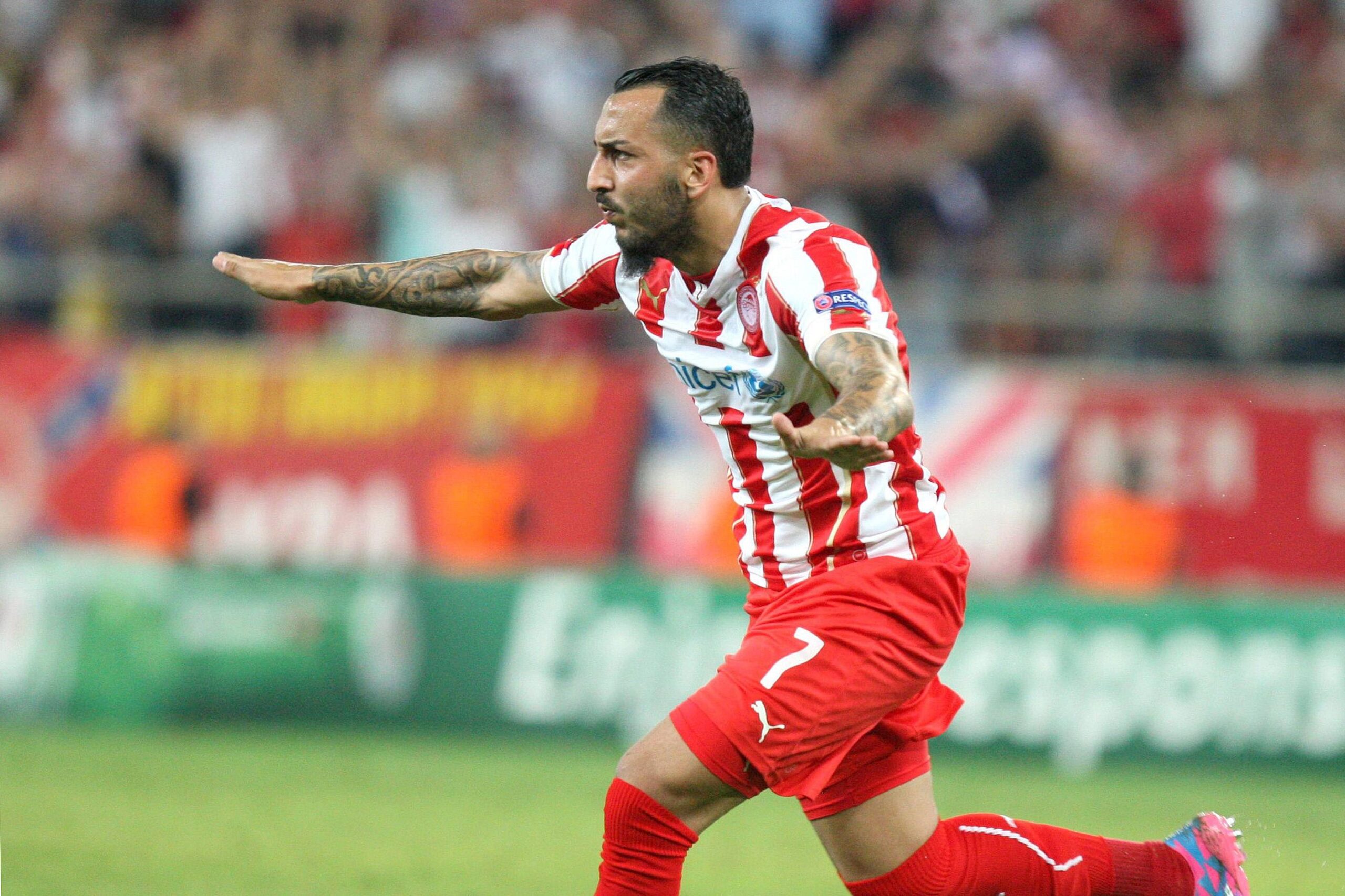 mitroglou esulta olympiacos champions league settembre 2014 ifa scaled