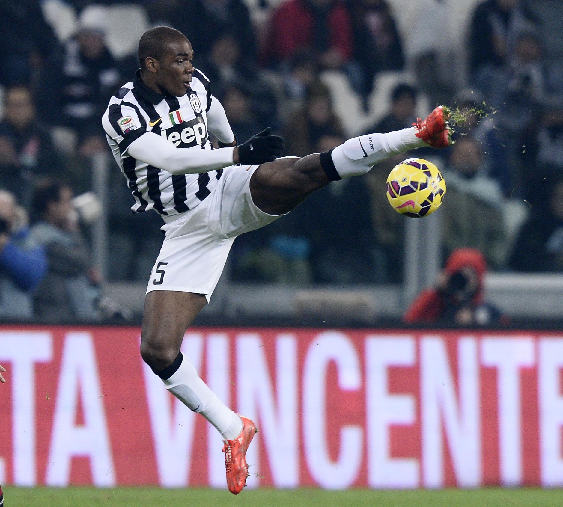 ogbonna azione juventus febbraio 2015 ifa