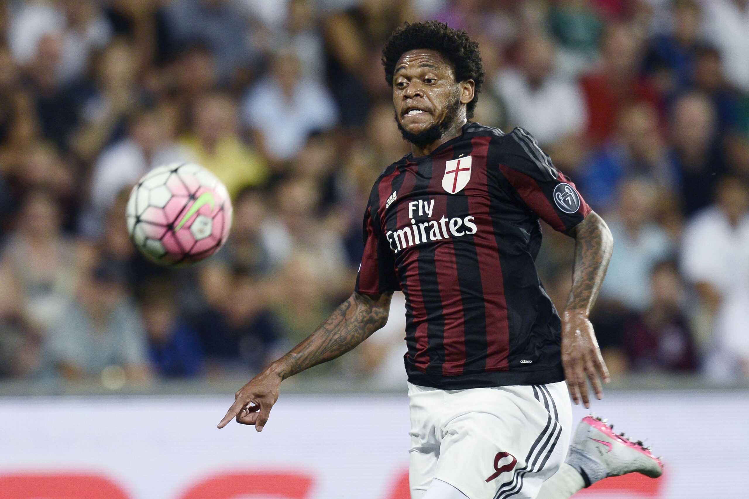 adriano luiz azione milan agosto 2015 ifa scaled