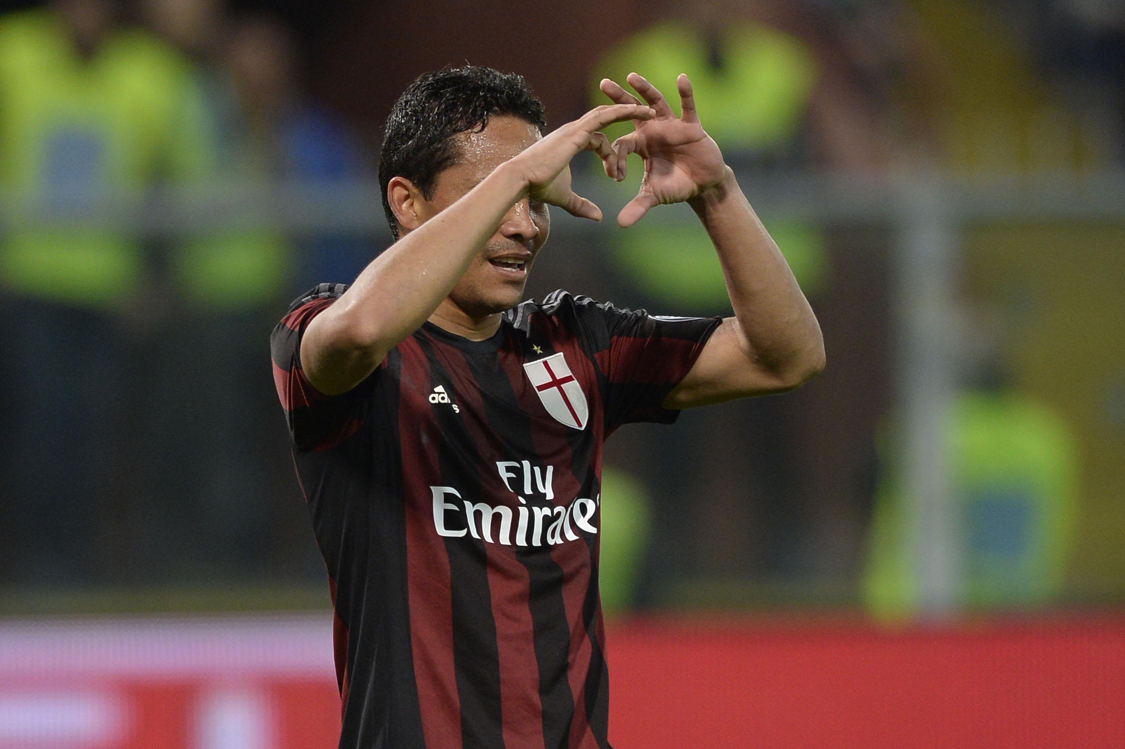 bacca esulta bis milan aprile 2016 ifa