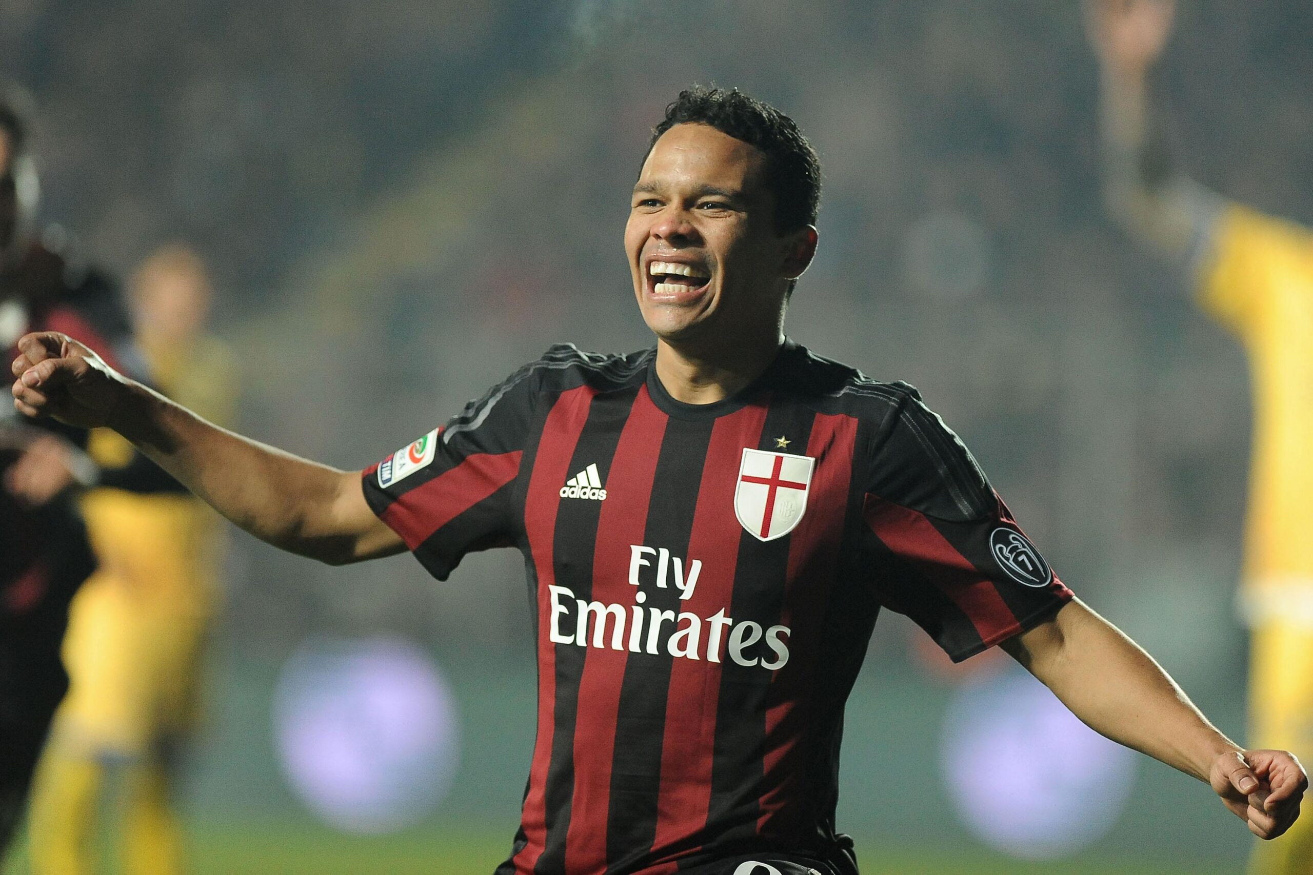 bacca esulta bis milan dicembre 2015 ifa scaled