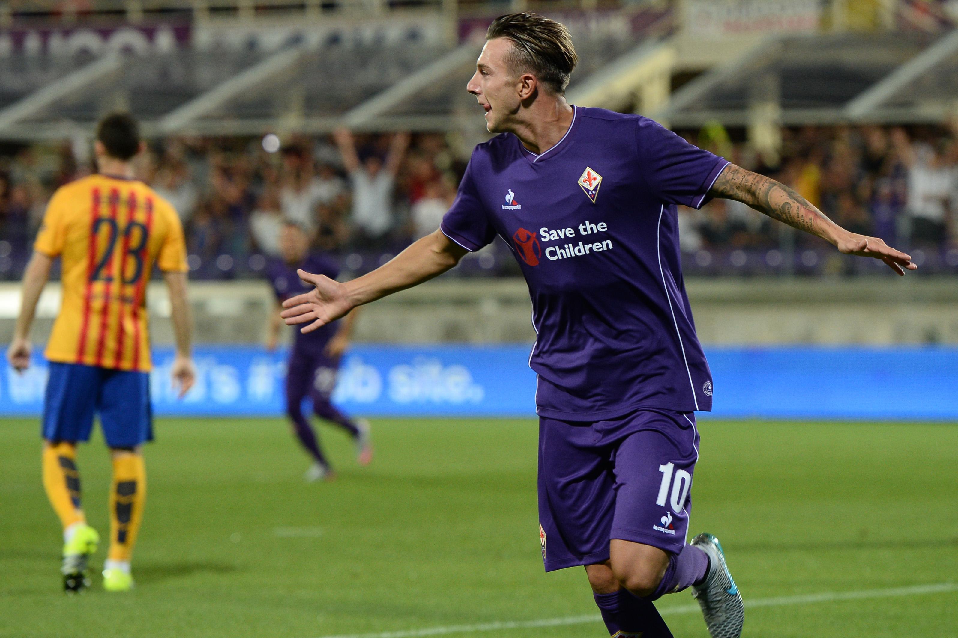 bernardeschi esulta fiorentina agosto 2015 ifa