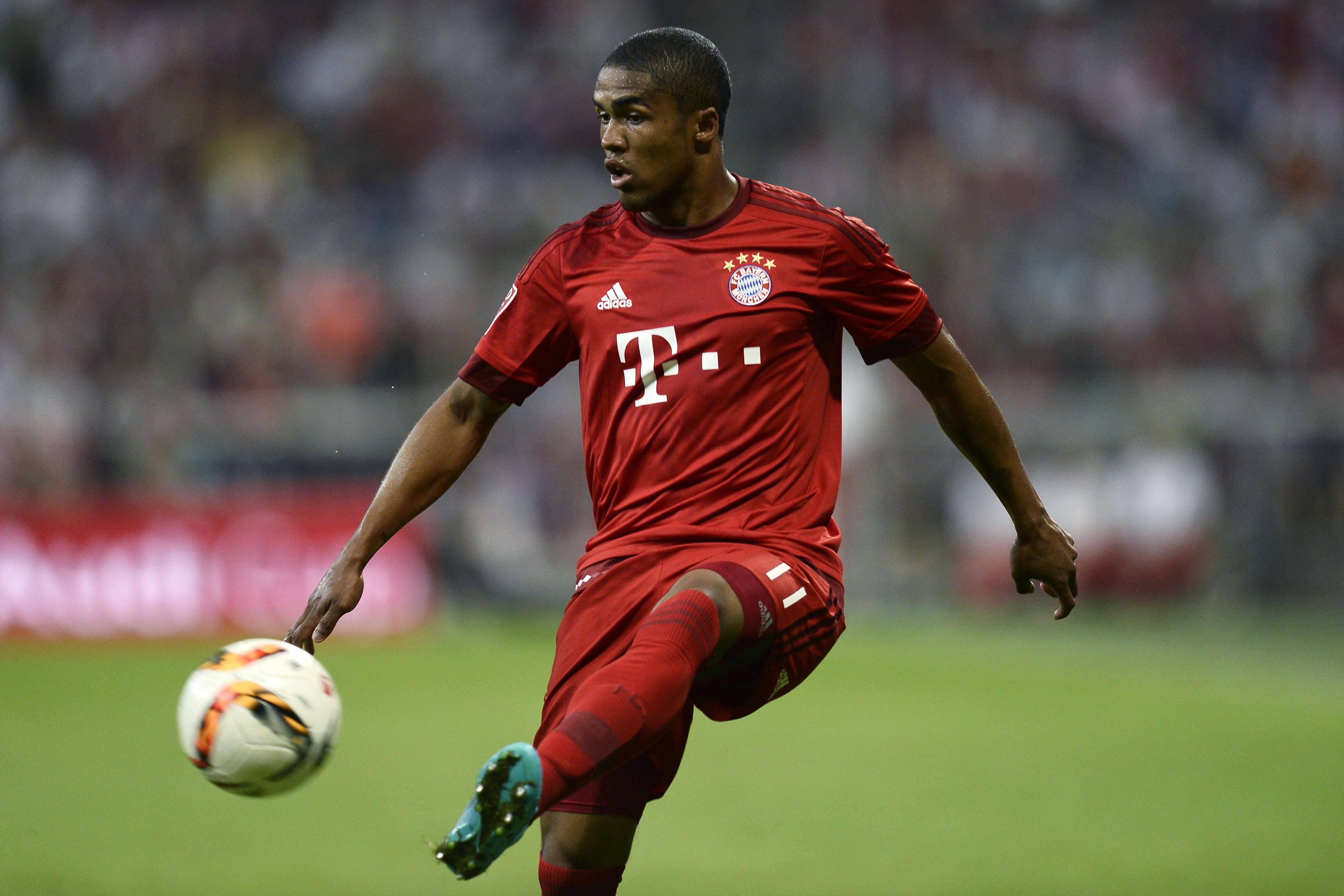 costa douglas azione bayern monaco agosto 2015 ifa