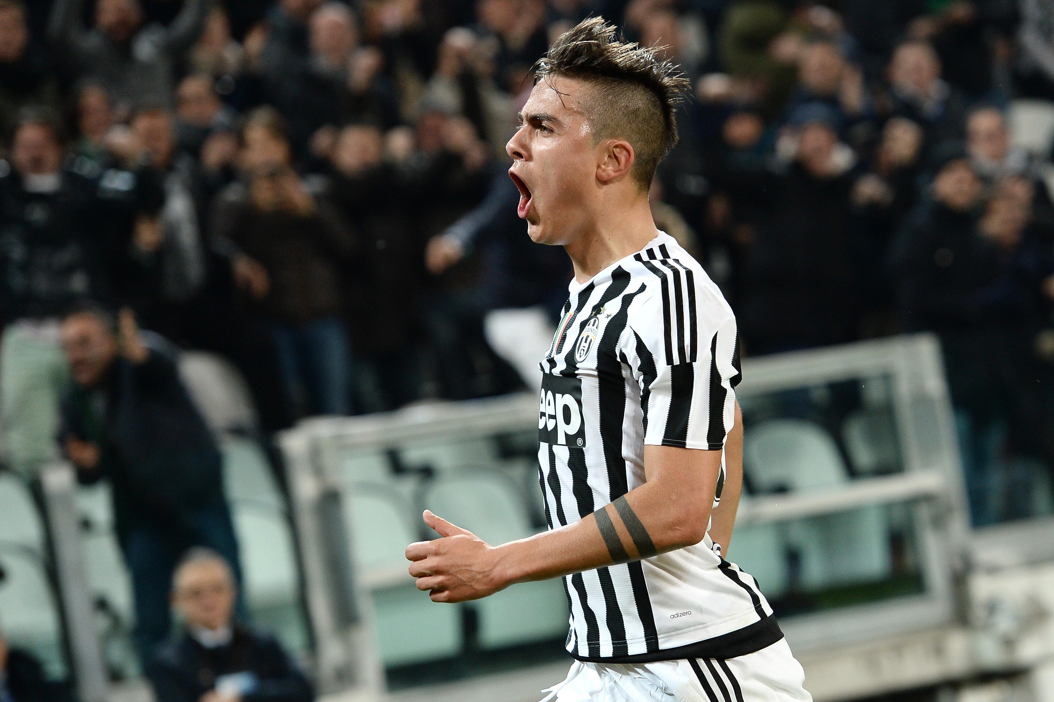 dybala esulta bis juventus marzo 2016 ifa