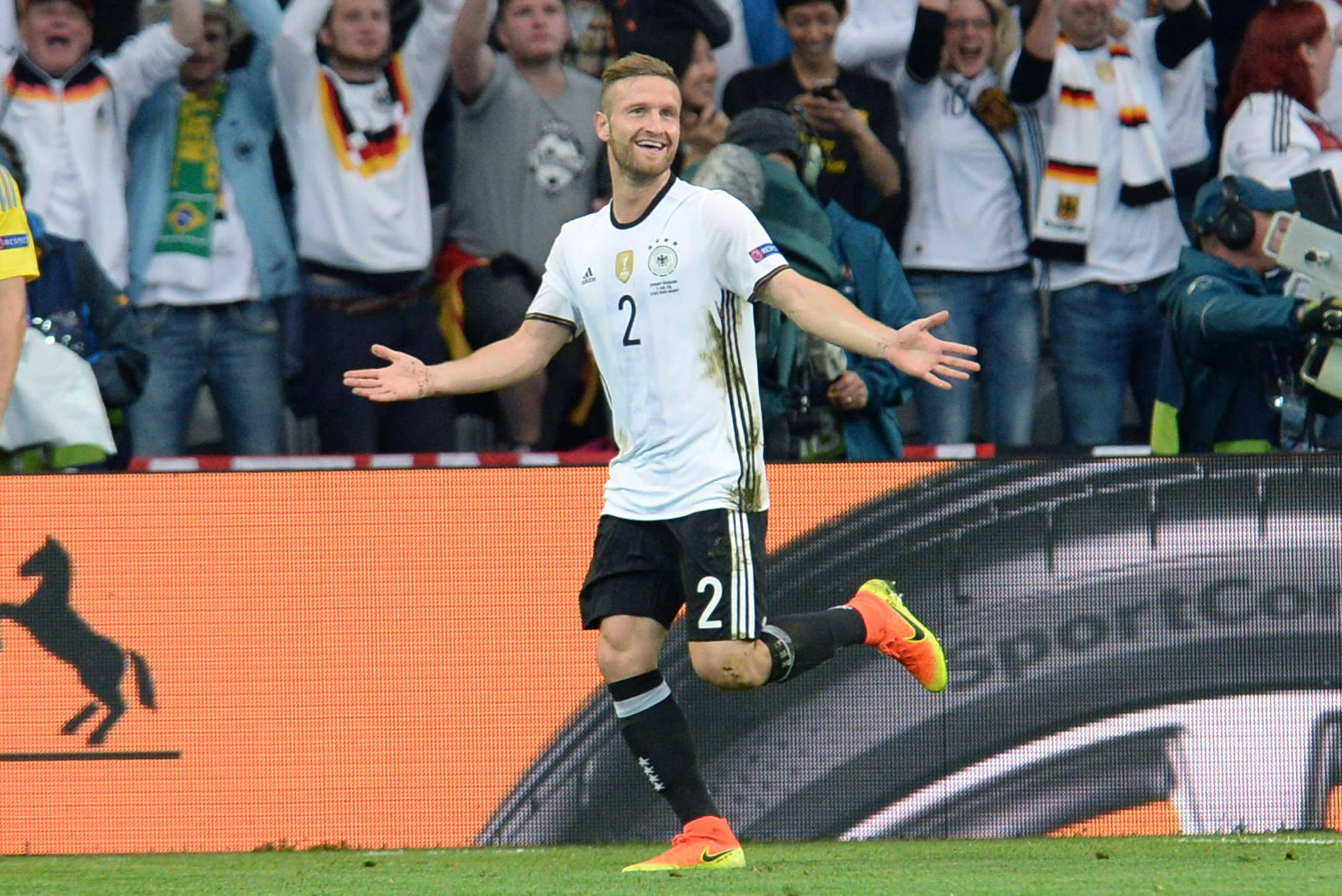 mustafi esulta germania europei giugno 2016 ifa