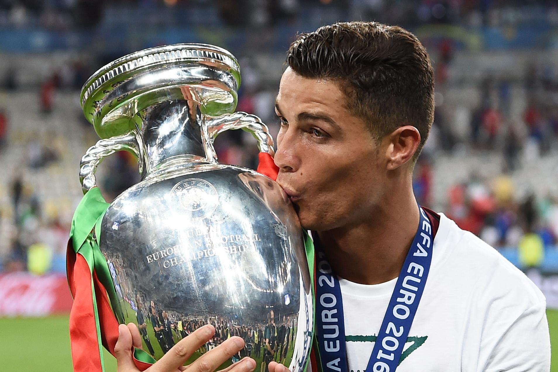 ronaldo cristiano coppa portogallo finale europei luglio 2016 ifa