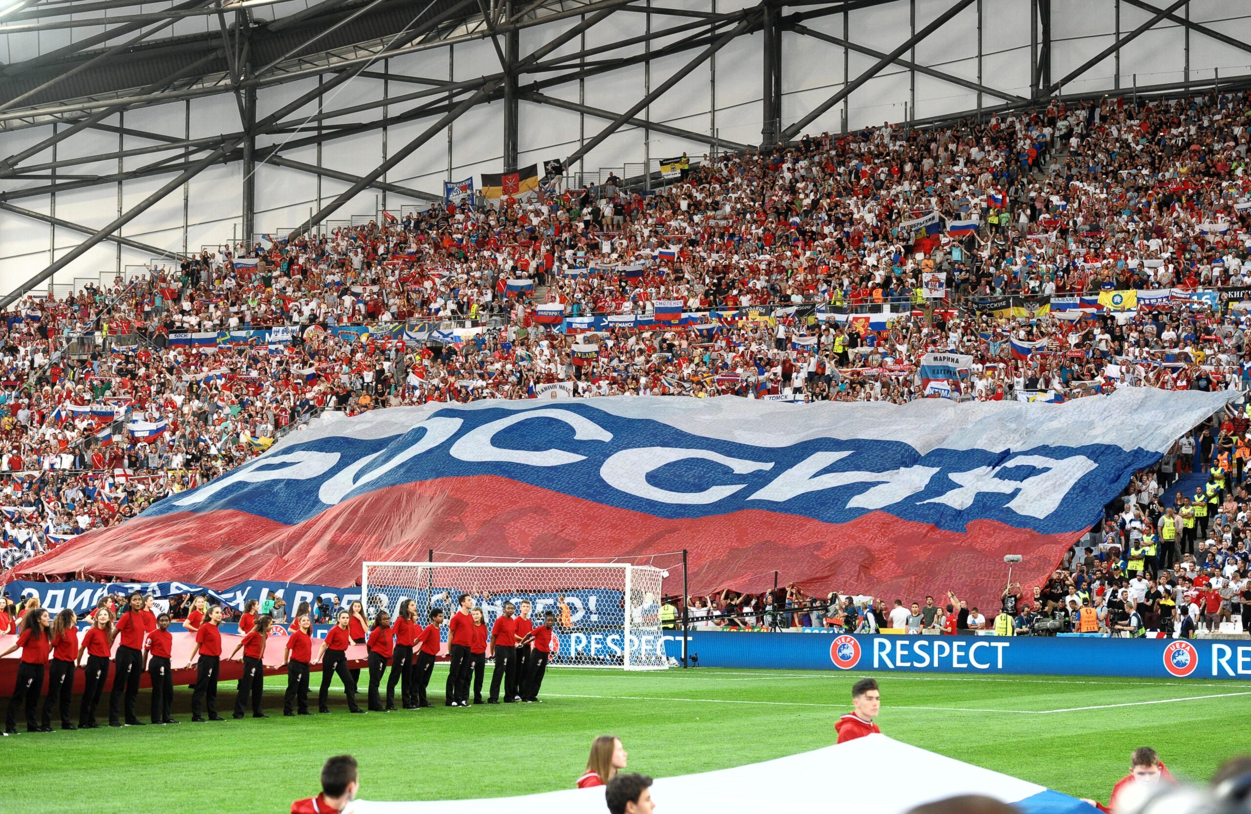 russia tifosi europei giugno 2016 ifa scaled