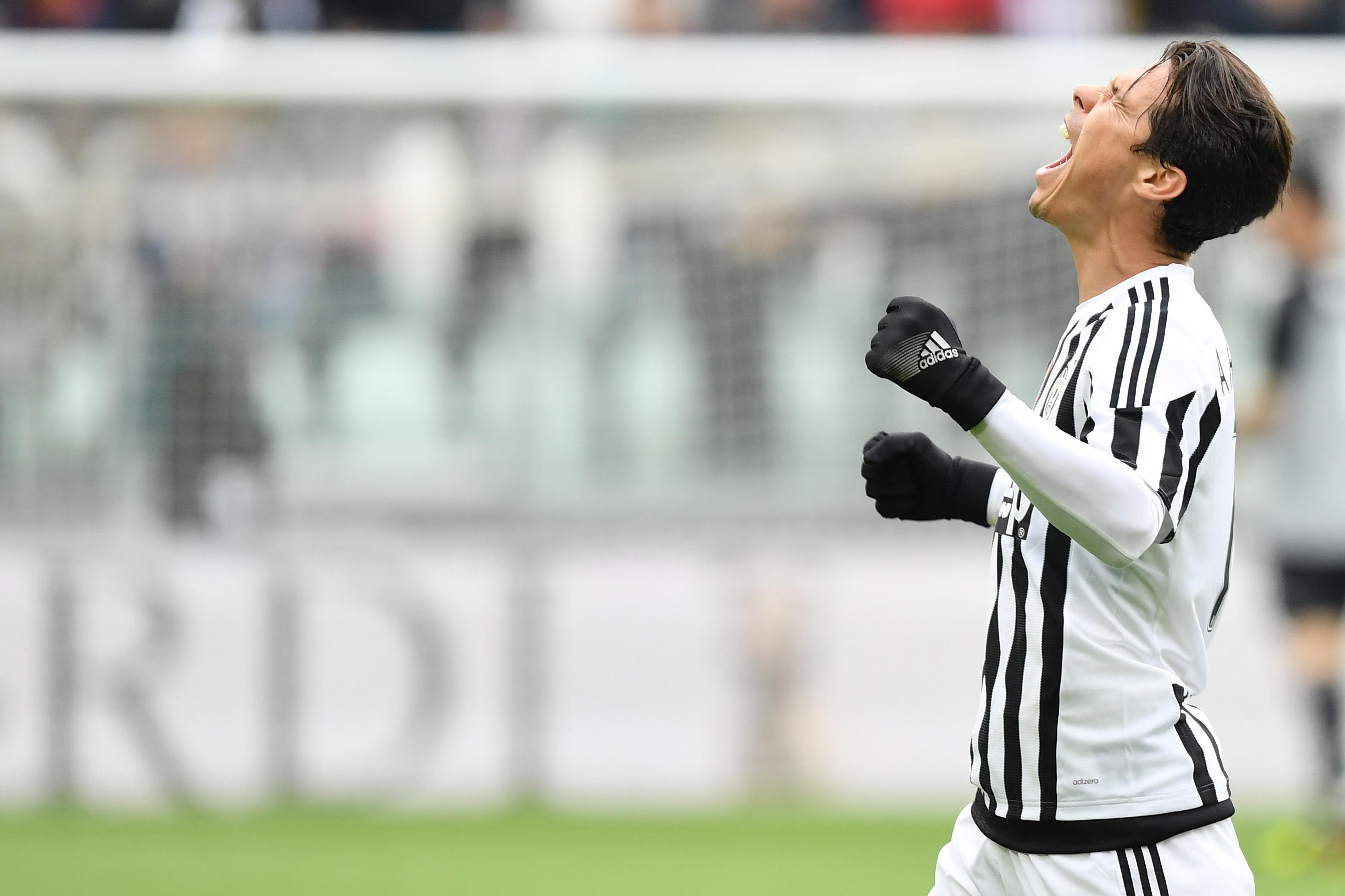 hernanes esulta bis juventus maggio 2016 ifa