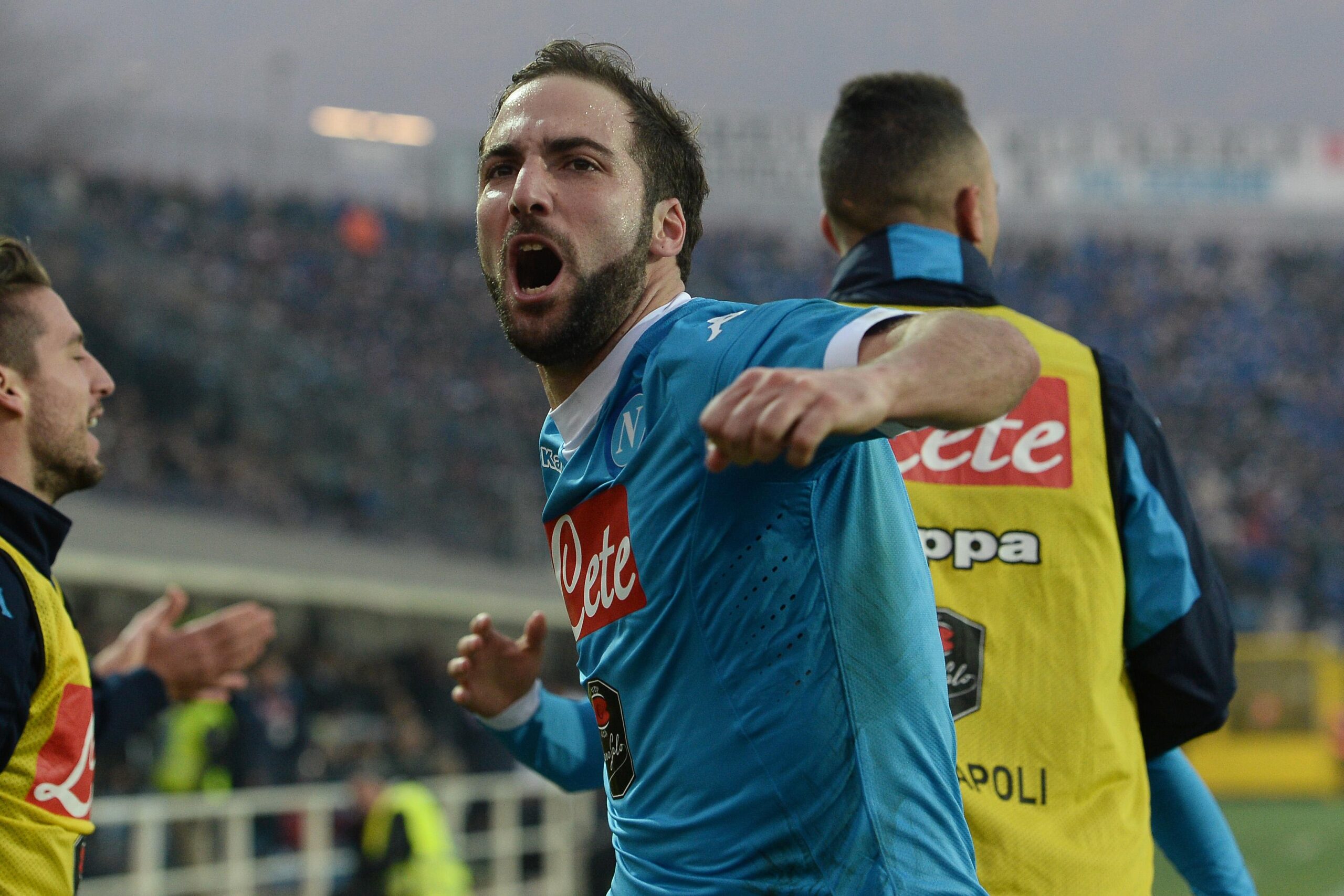 higuain esulta napoli dicembre 2015 ifa scaled