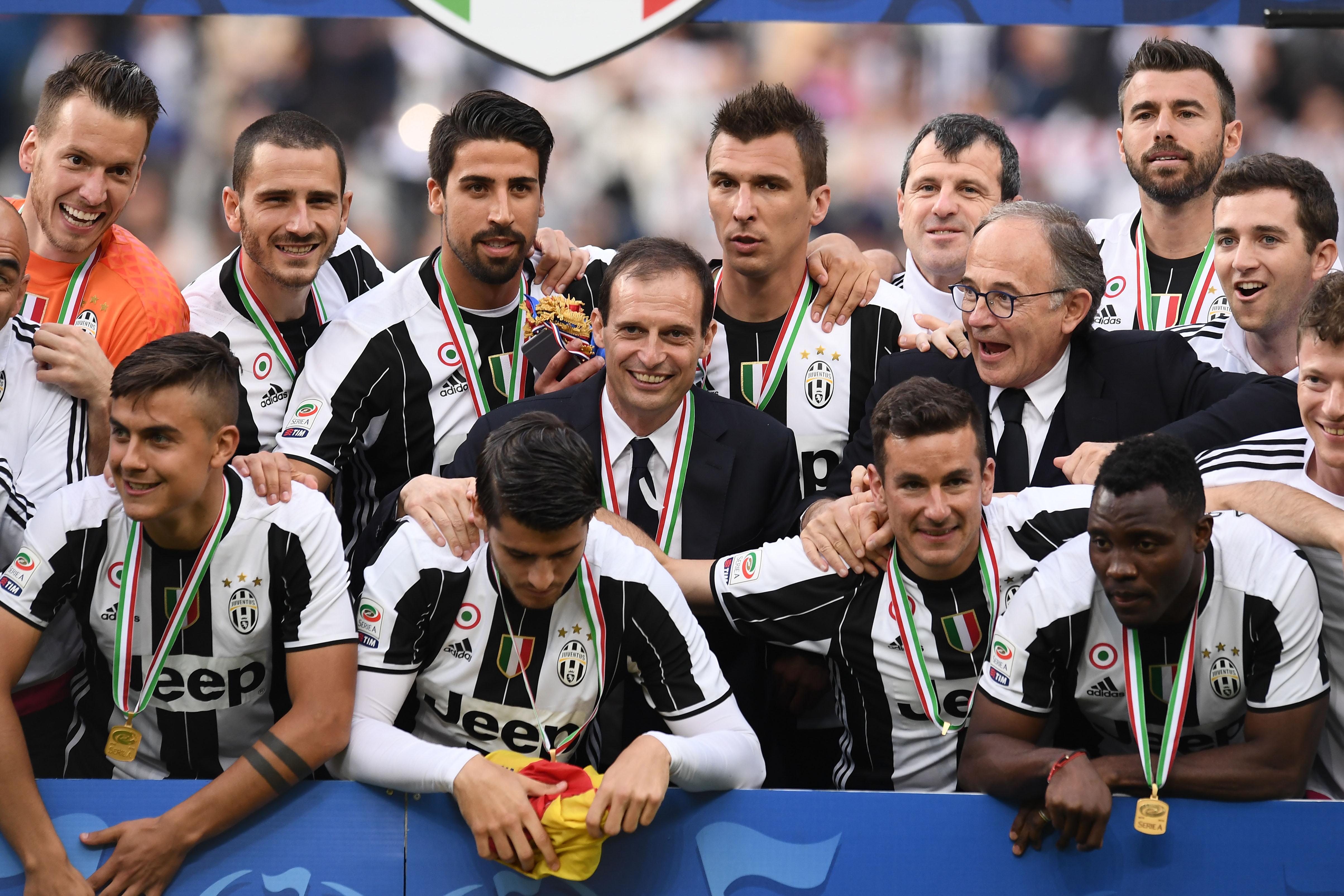 juventus premiazione scudetto maggio 2016 ifa