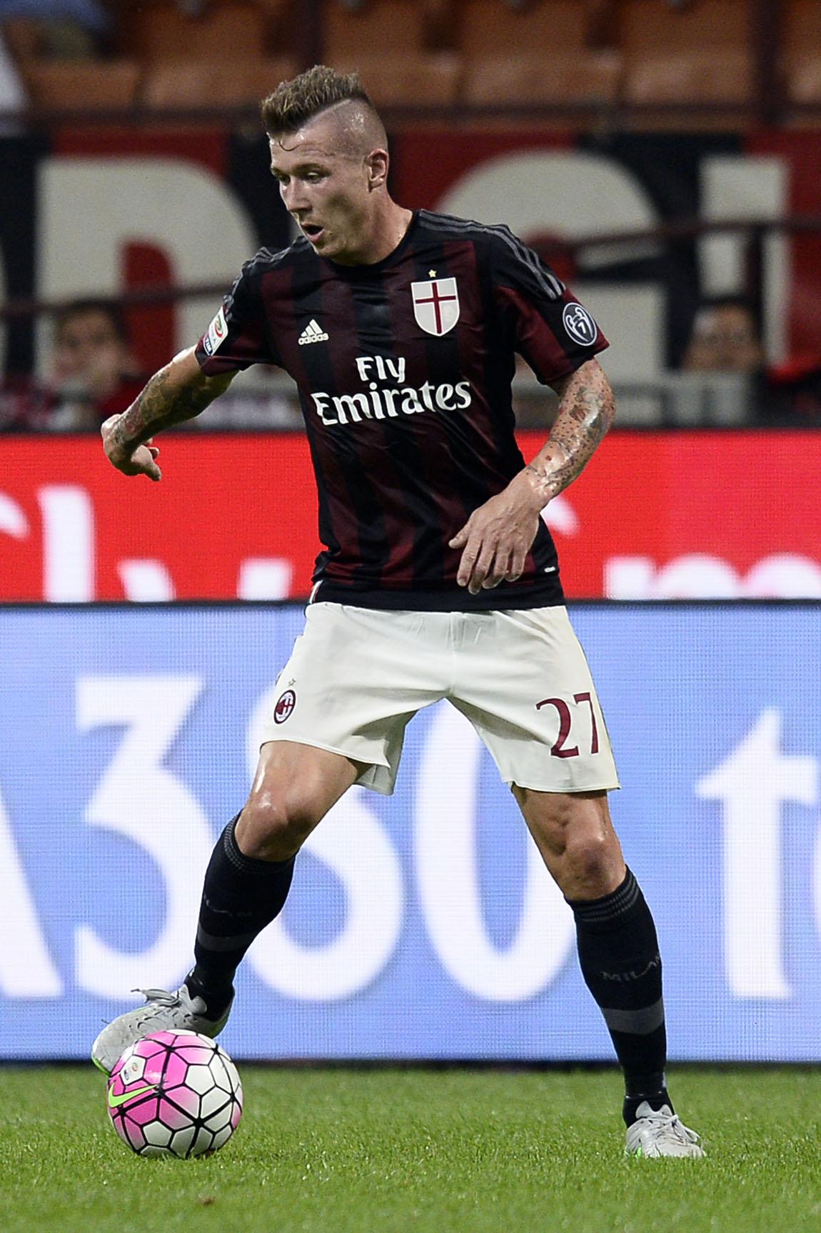 kucka azione milan agosto 2015 ifa