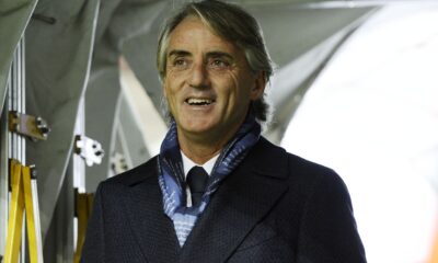 mancini sorride bis inter novembre 2015 ifa