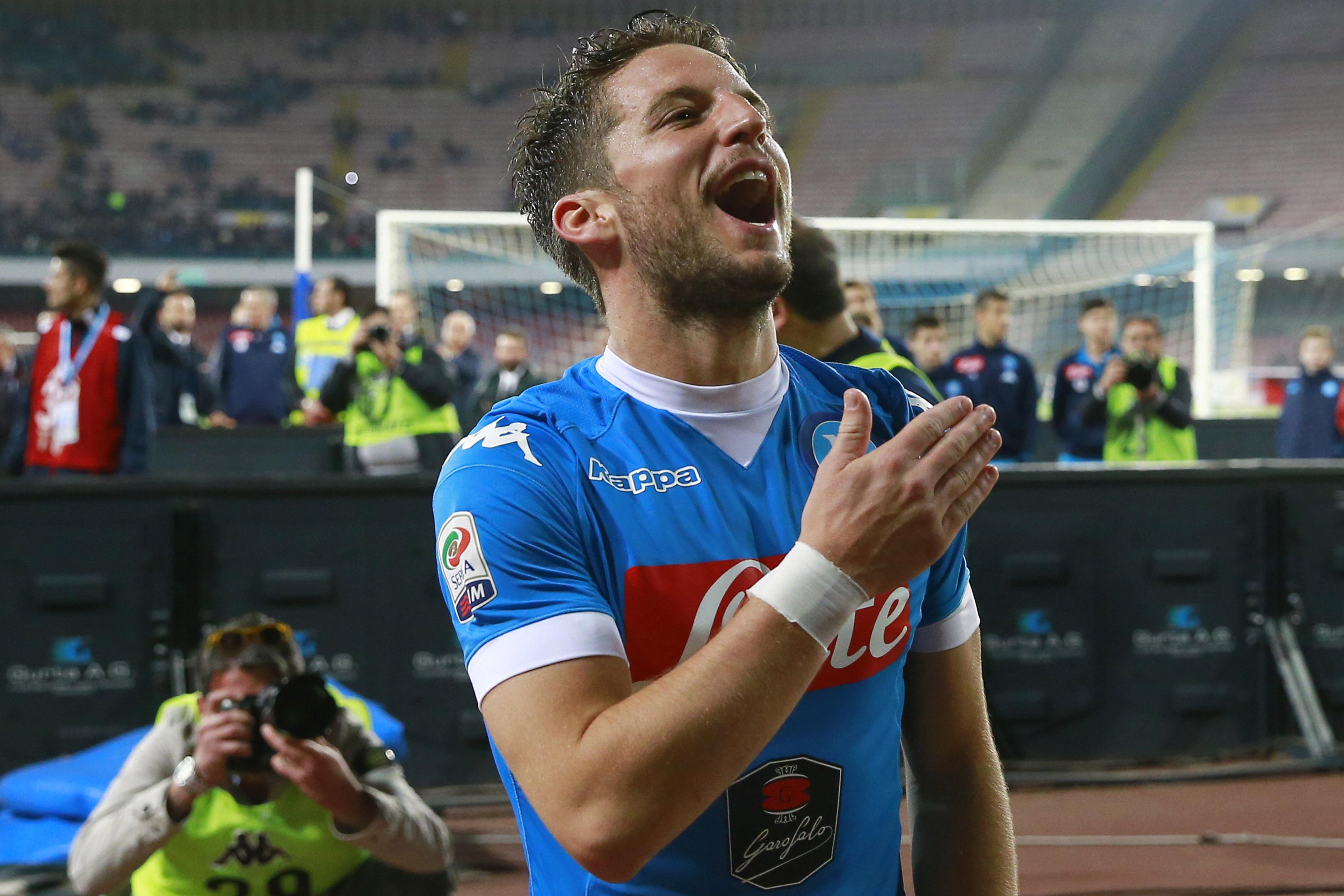 mertens esulta bis napoli aprile 2016 ifa