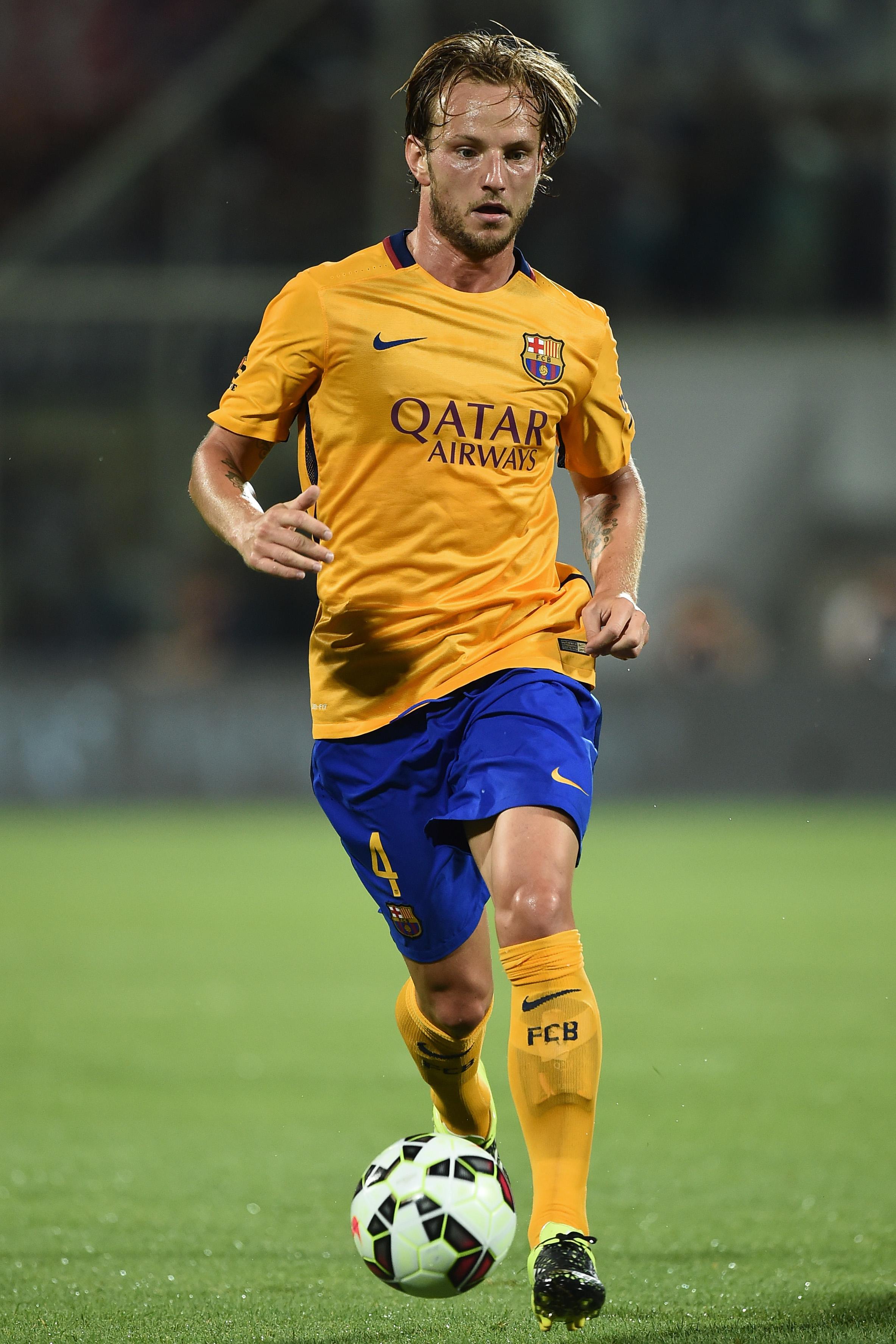 rakitic azione barcellona away agosto 2015 ifa