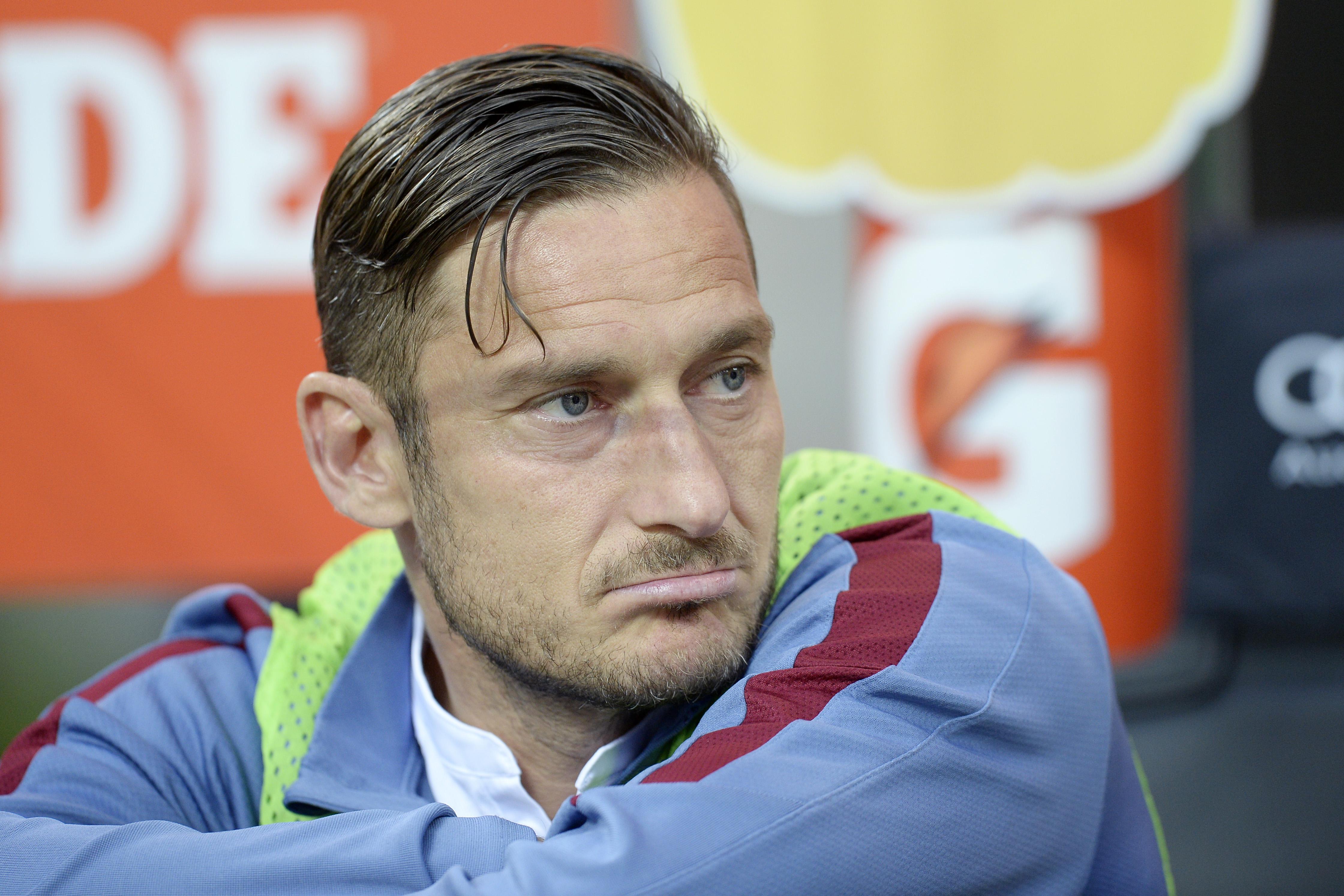 totti panchina roma maggio 2016 ifa