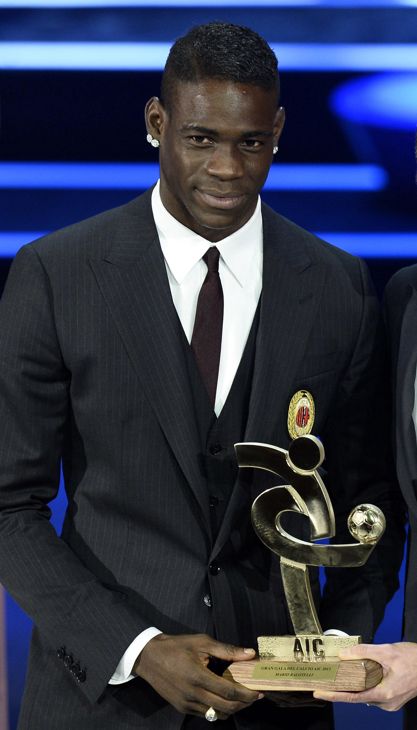 balotelli premio gala aic gennaio 2014 ifa