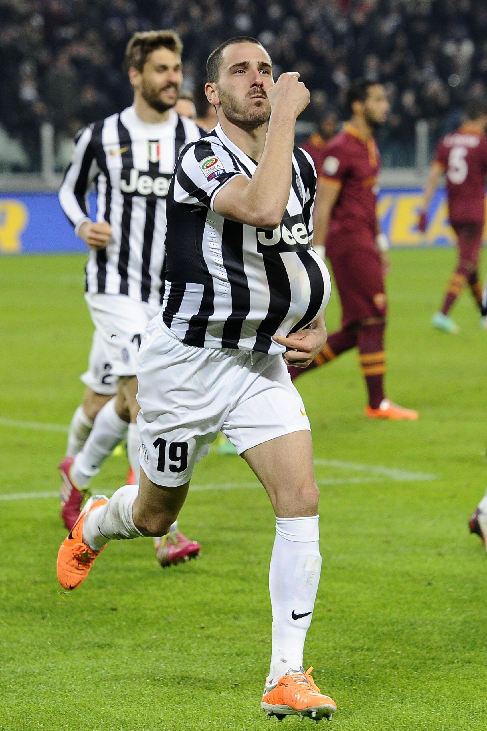 bonucci esulta pancione juventus gennaio 2014 ifa scaled