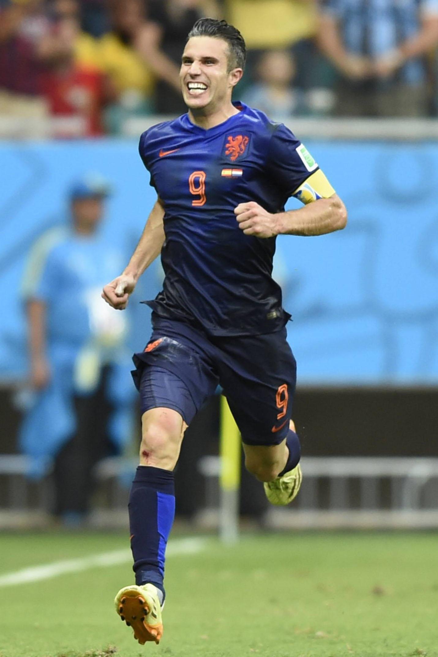 van persie esulta olanda away giugno 2014 ifa