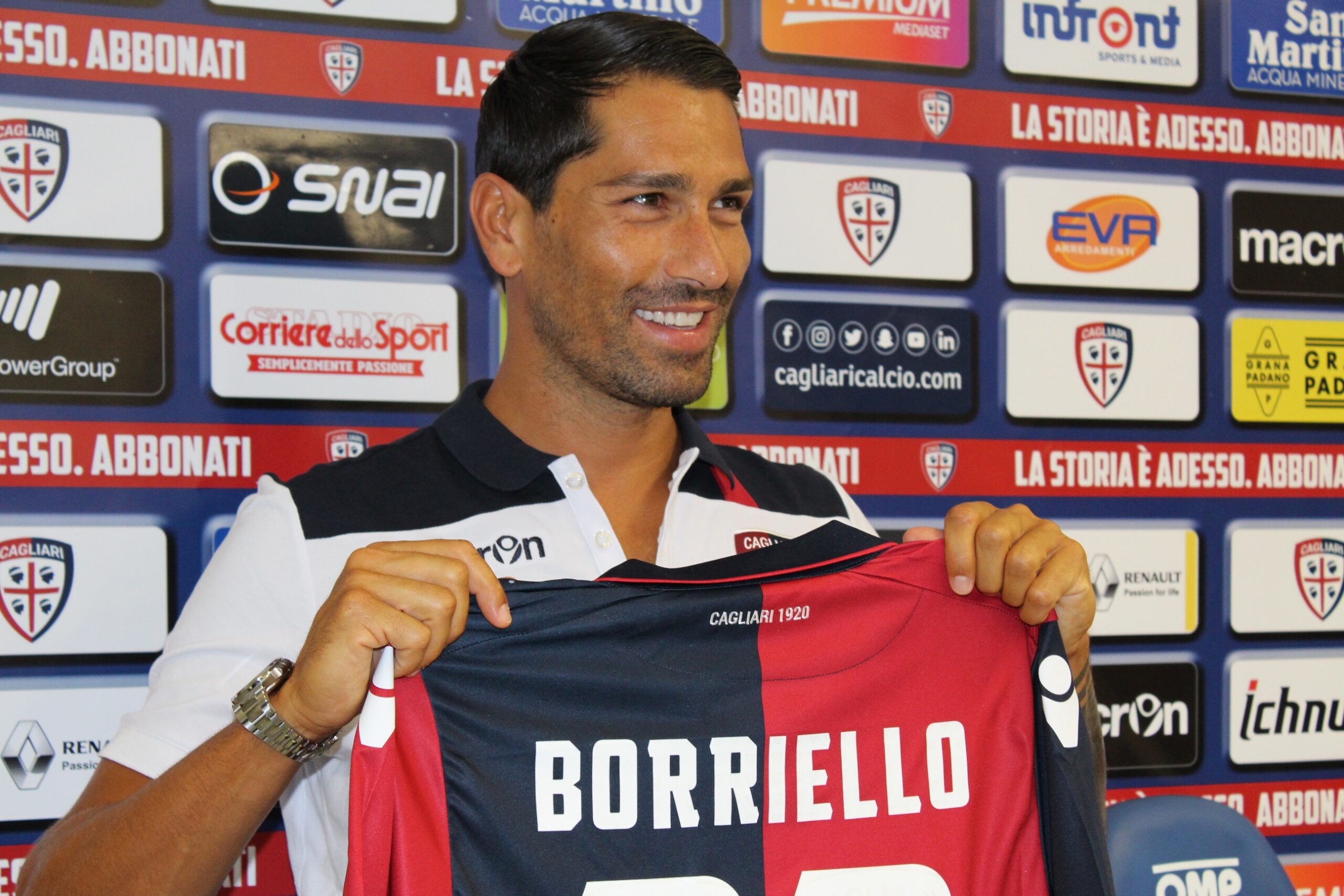 borriello maglia presentazione scaled