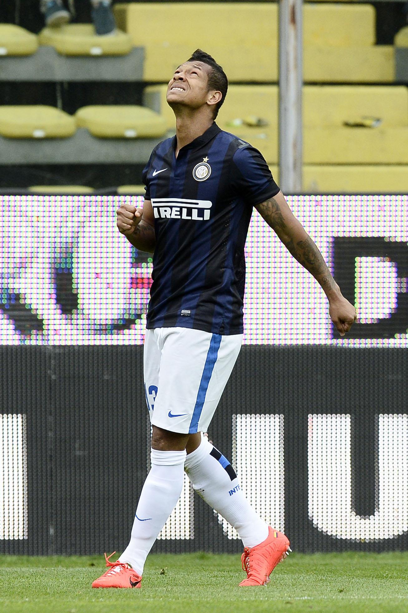 guarin esulta inter aprile 2014 ifa