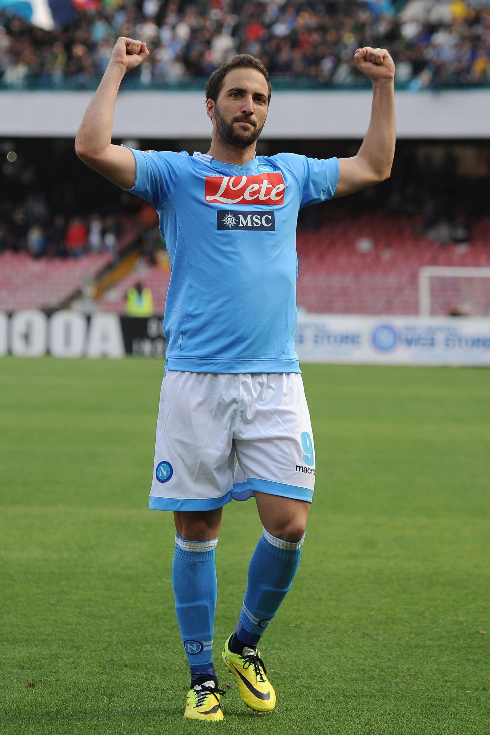 higuain esulta napoli aprile 2014 ifa scaled