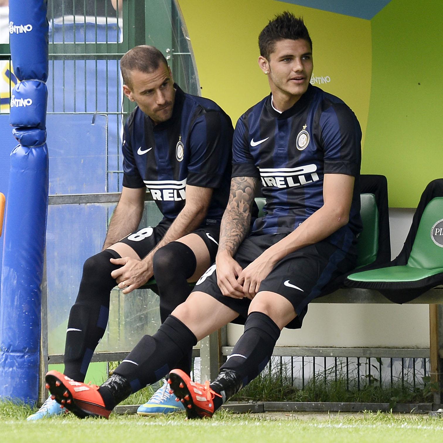 icardi palacio amichevole inter 2013 panchina ifa