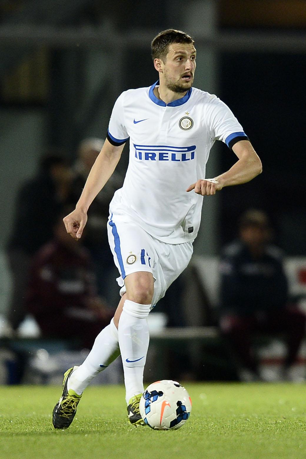 kuzmanovic azione inter away marzo 2014 ifa