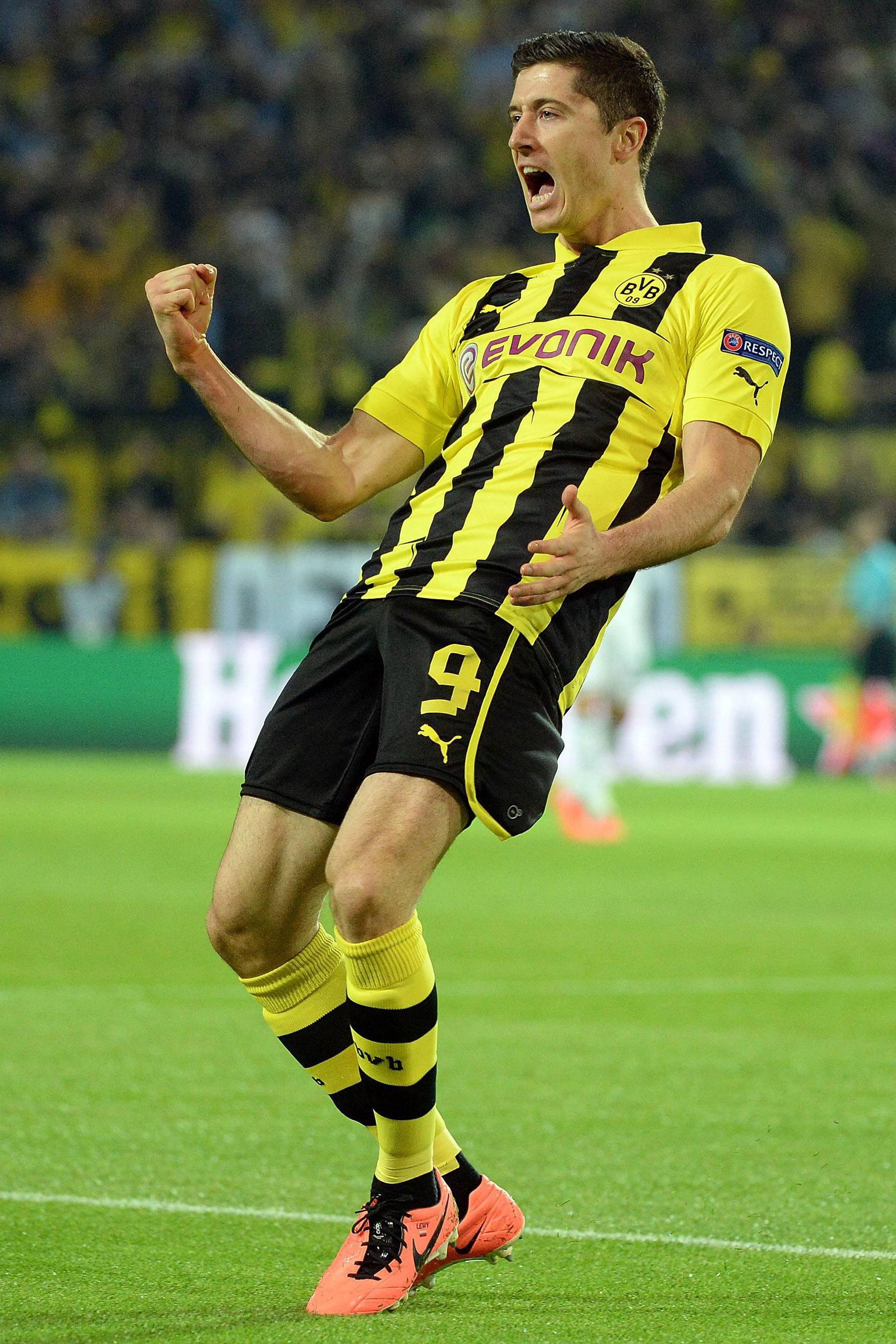 lewandowski borussia 2013 esulta ifa