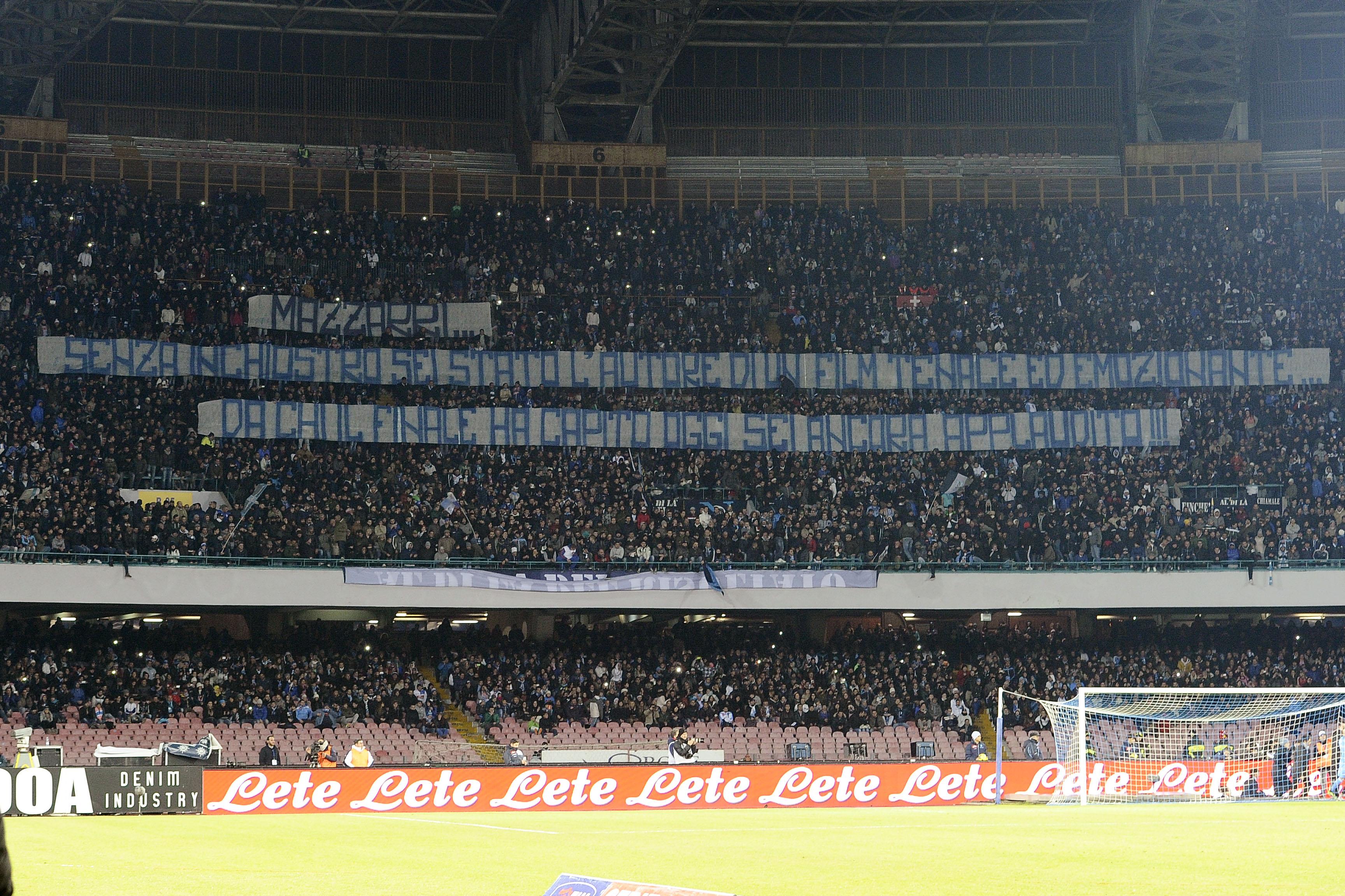 striscione tifosi napoli mazzarri ifa