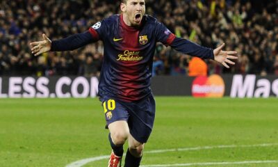 messi esulta braccia larghe 2013 ifa