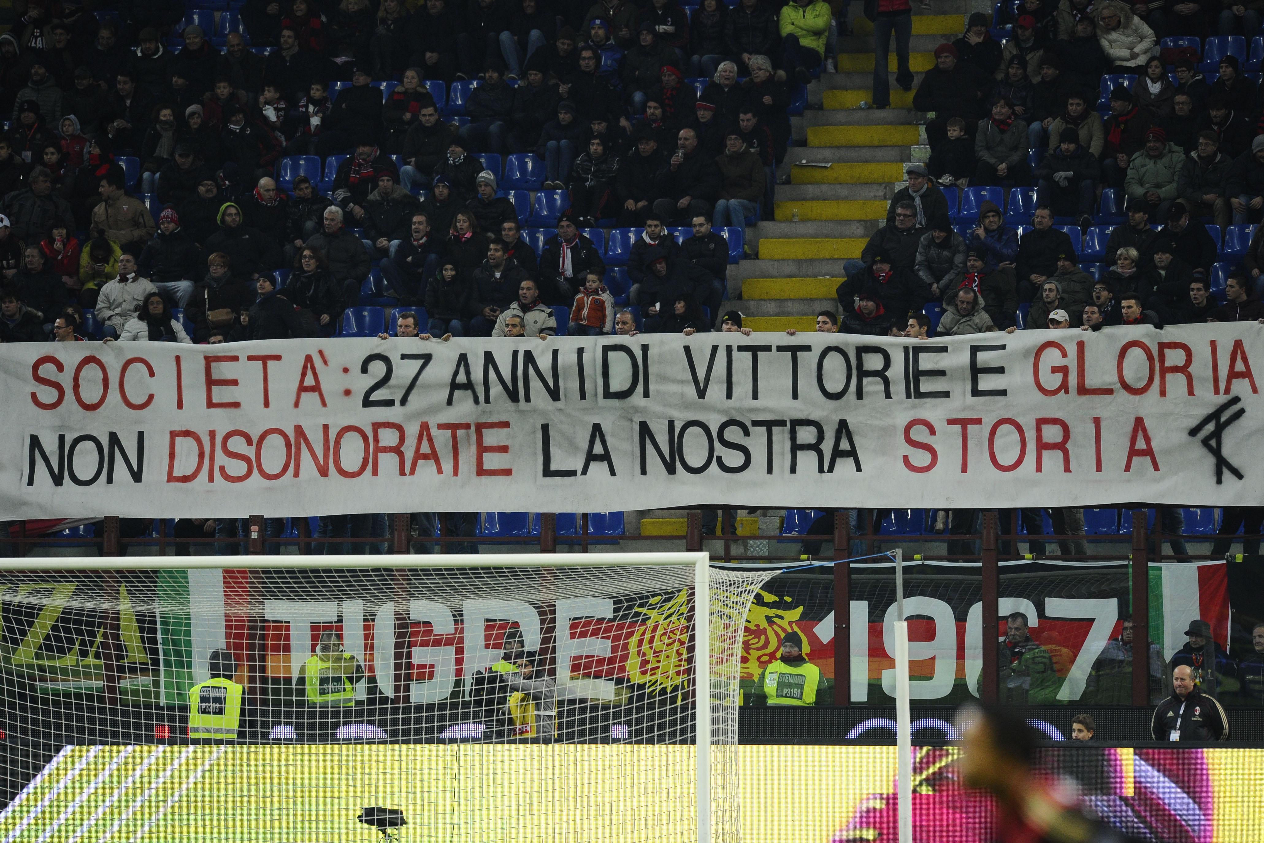 contestazione tifosi milan ifa