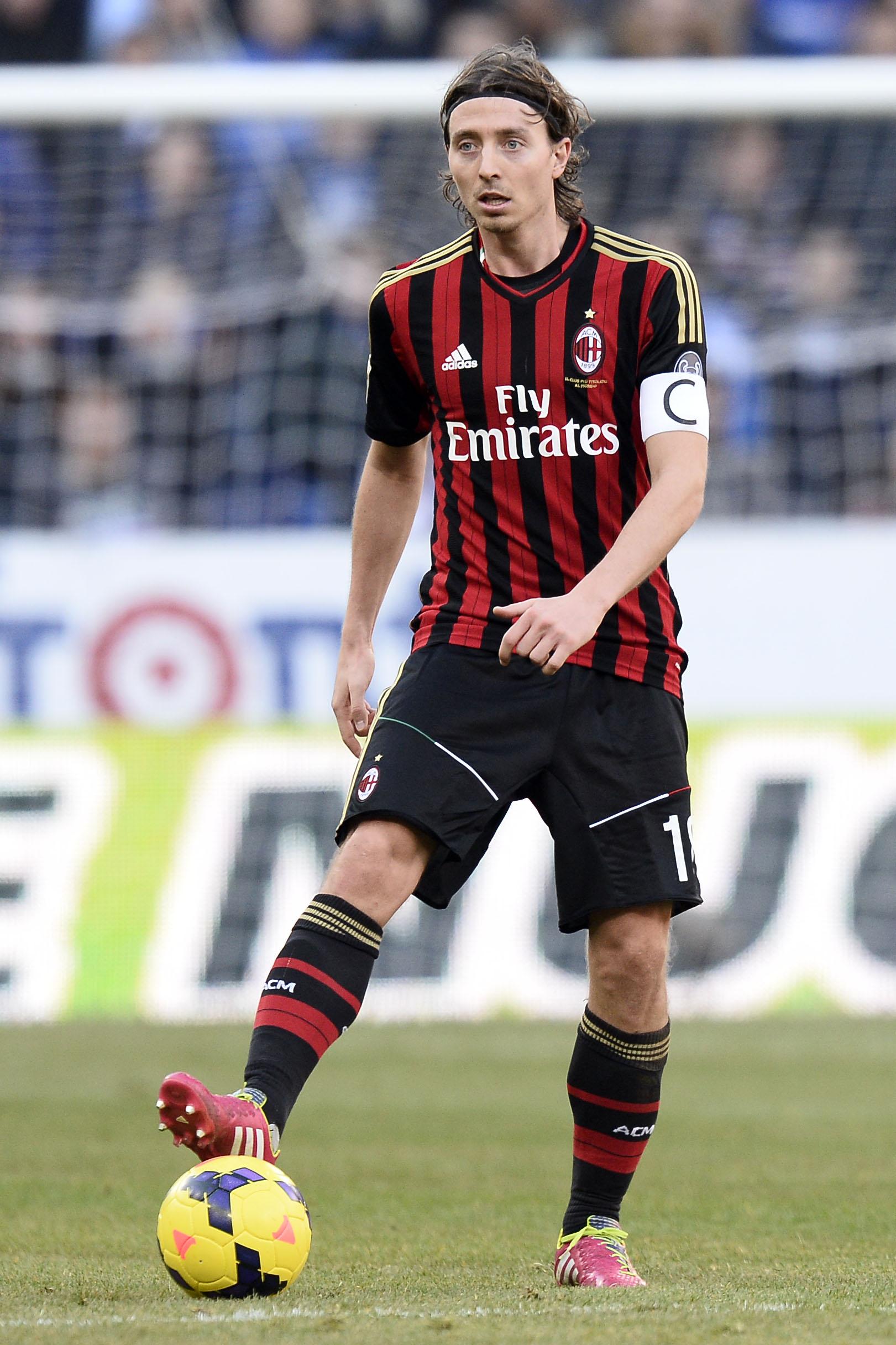 montolivo corre milan febbraio 2014 ifa