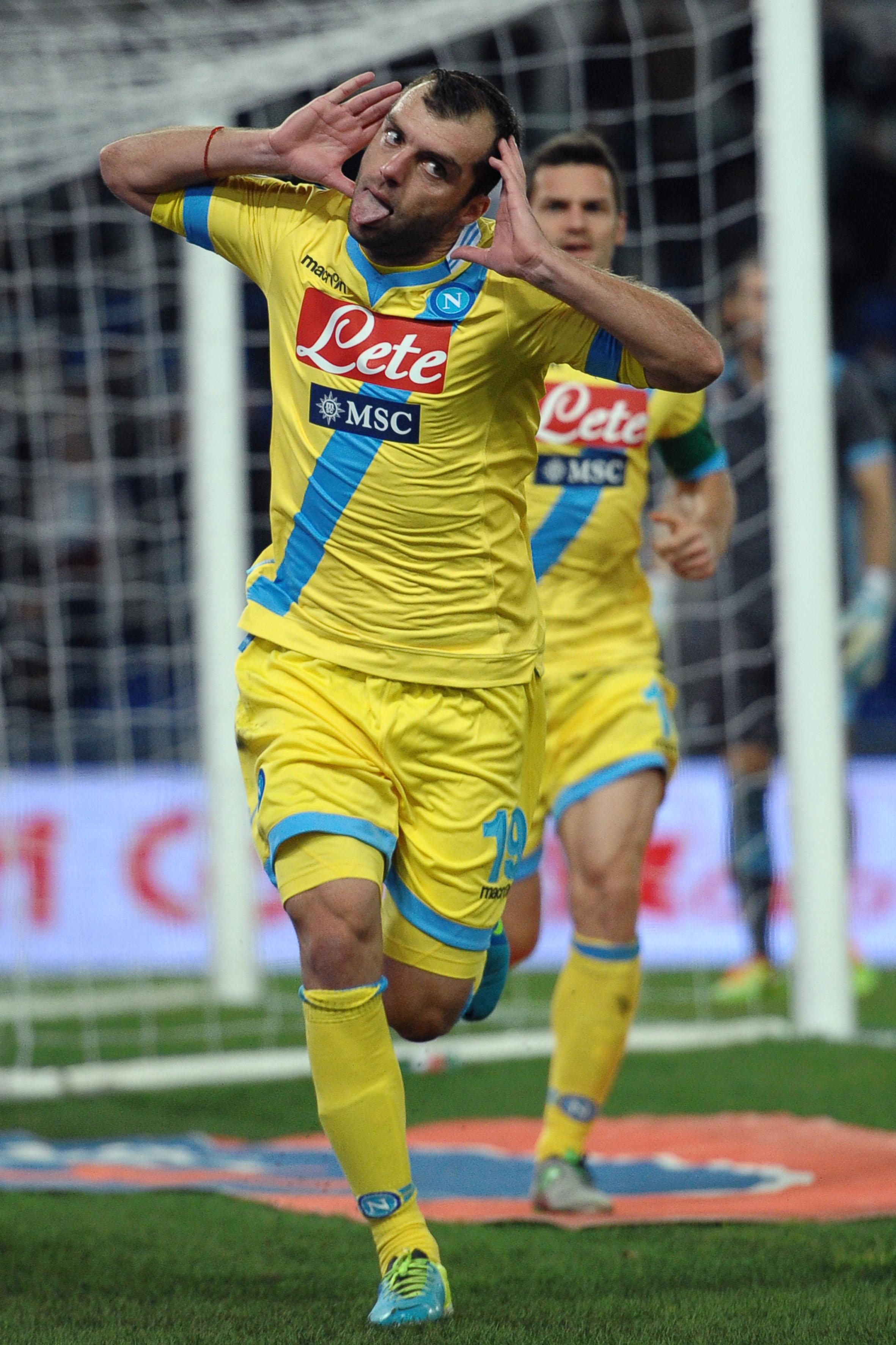 pandev esulta napoli away 2013 ifa