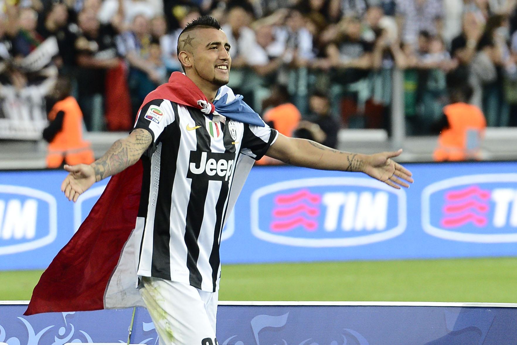 vidal juventus 2013 festa scudetto (bandiera cile) ifa